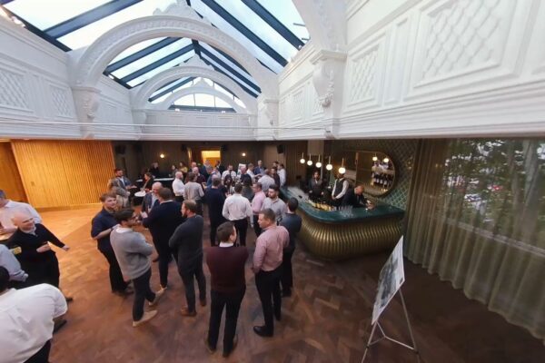 Benedetti camera A.00_00_17_15.Still004