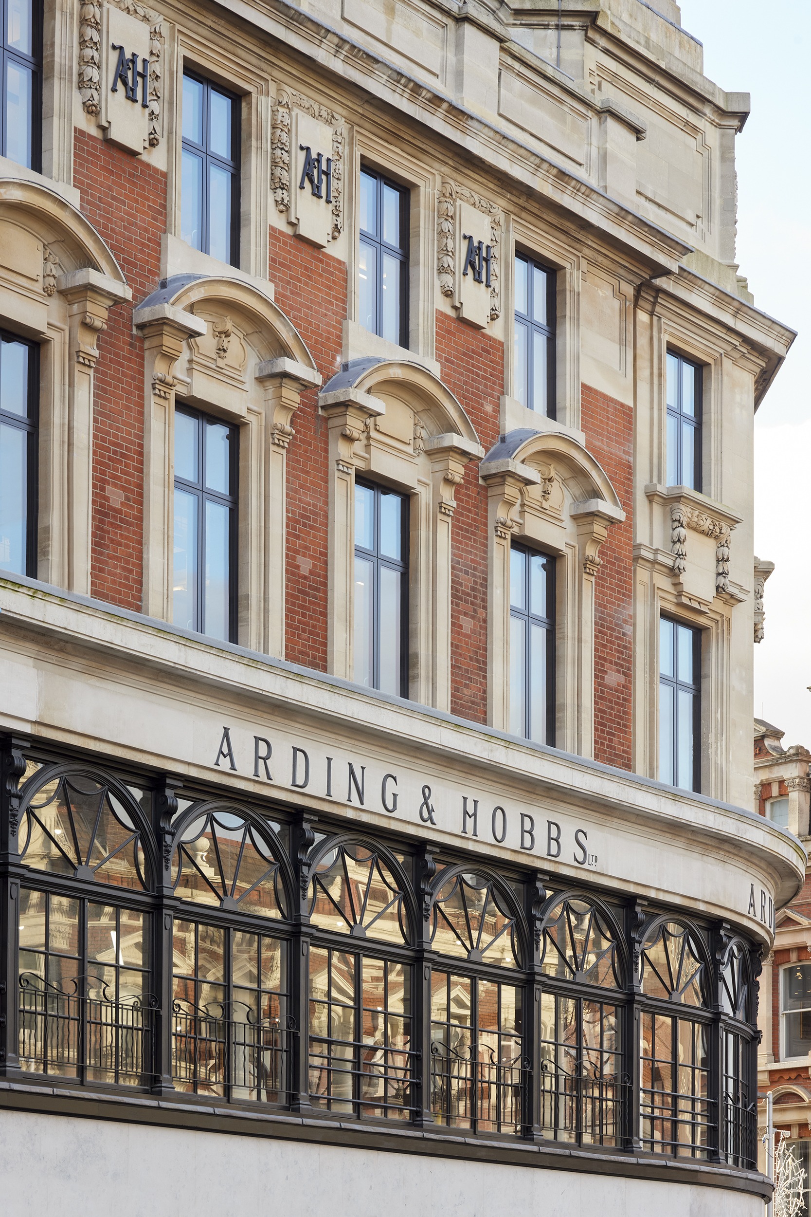 Stone Facades – Project Features